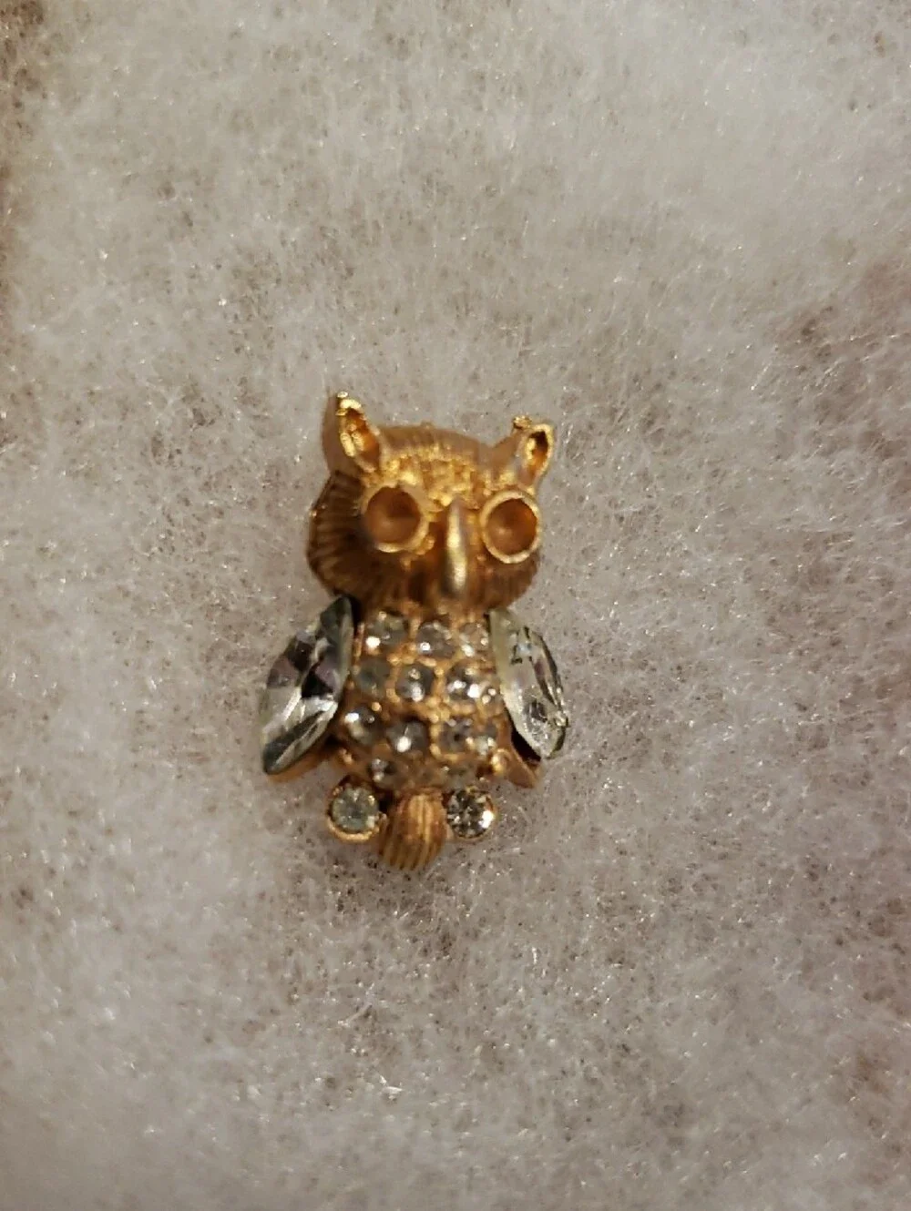 Vintage Owl Tie Tac Gold-Tone with Rhinestones